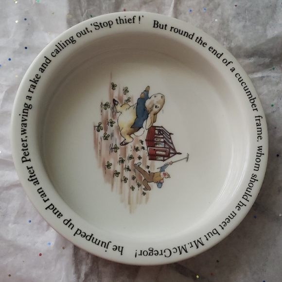 (2) Wedgwood Peter Rabbit Cup and Porridge Bowl - Picture 9 of 16